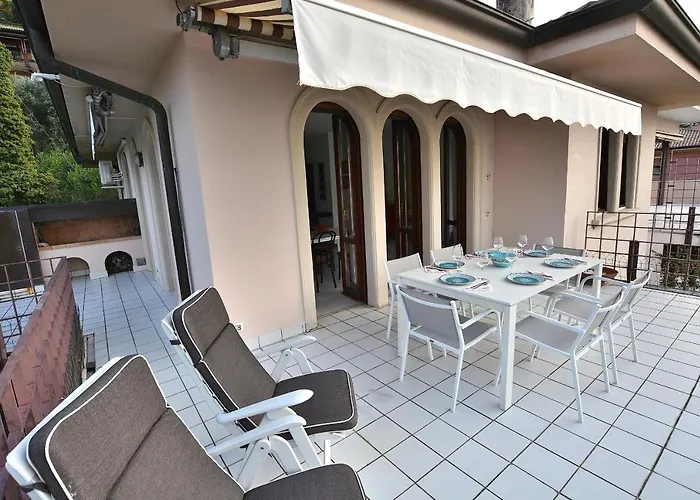 Frader Otto With View Apartament Torri Del Benaco