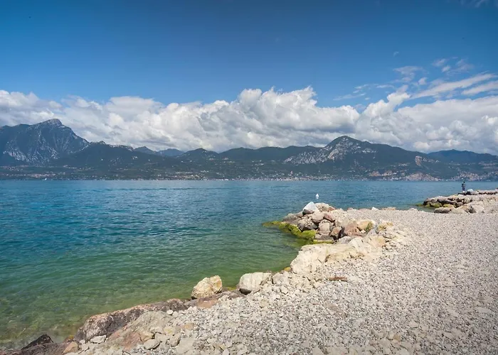 Frader Otto With View Torri Del Benaco